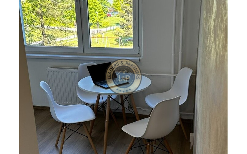 NA PREDAJ - Zrekonštruovaný 2-izbový byt - STARÁ ĽUBOVŇA