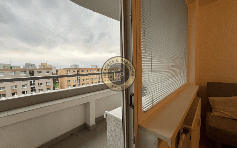 Dvojgarsónka s balkónmi na predaj | BLAGOEVOVA, BA V