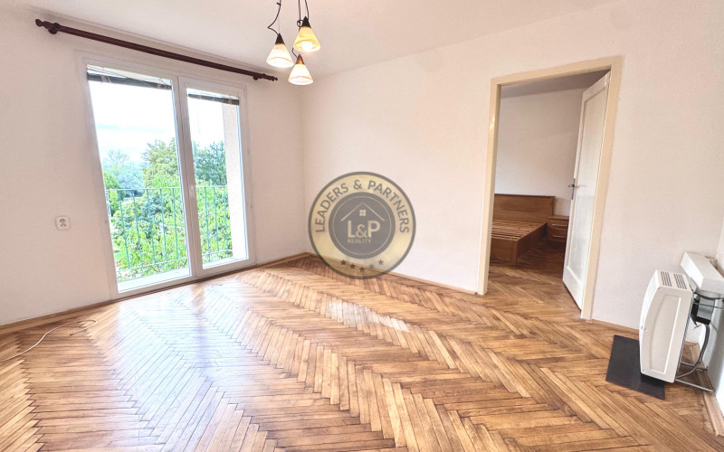 PREDAJ- 2iz. byt s balkónom  v Hlohovci  na ulici R. Dilonga