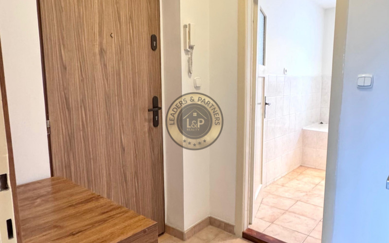 PREDAJ- 2iz. byt s balkónom  v Hlohovci  na ulici R. Dilonga