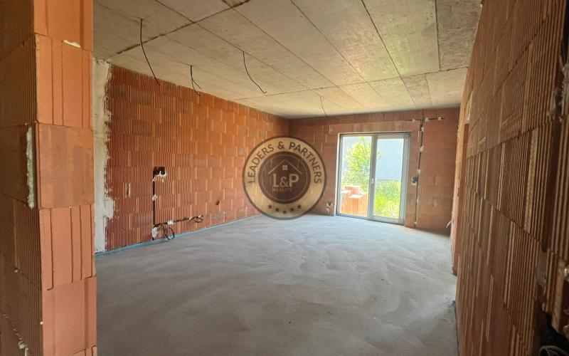 NA PREDAJ - Rodinný 4-izbový holobyt v novostavbe v Lipanoch