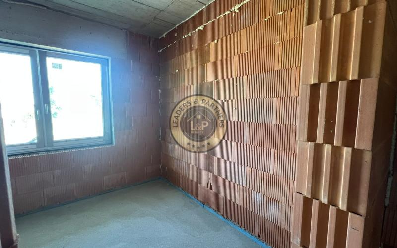 NA PREDAJ - Rodinný 4-izbový holobyt v novostavbe v Lipanoch