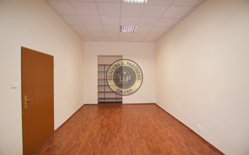 Na prenájom kancelárske priestory 70 m2, Moyzesová ul.