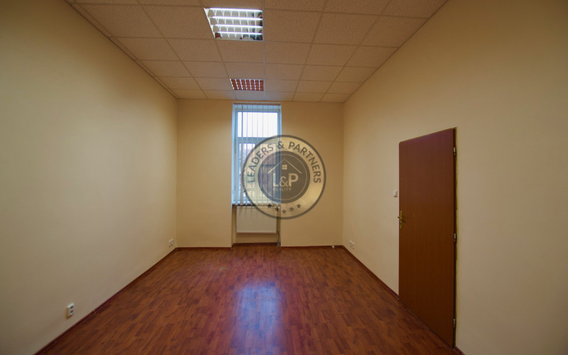 Na prenájom kancelárske priestory 70 m2, Moyzesová ul.