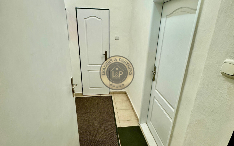 Na prenájom kancelária 20 m², Rooseveltova ul.