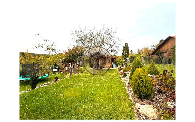 Na predaj záhrada s chatou na Terase, ulica Československého odboja.