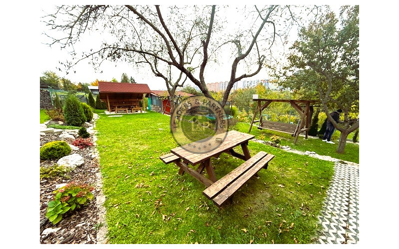 Na predaj záhrada s chatou na Terase, ulica Československého odboja.