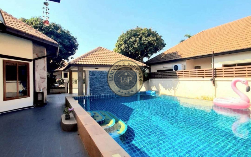 4 izbová vila s bazénom v Thajsku-Pattaya