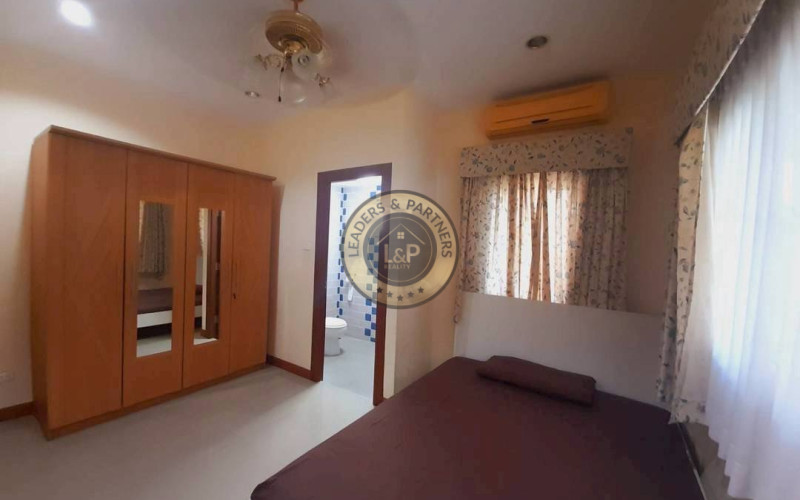 4 izbová vila s bazénom v Thajsku-Pattaya