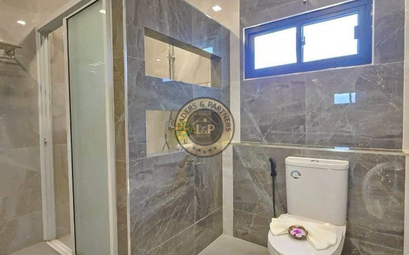 5 izbová vila s bazénom v Thajsku-Pattaya-jazero Map Prachan