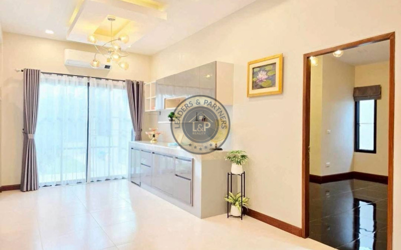 5 izbová vila s bazénom v Thajsku-Pattaya-jazero Map Prachan