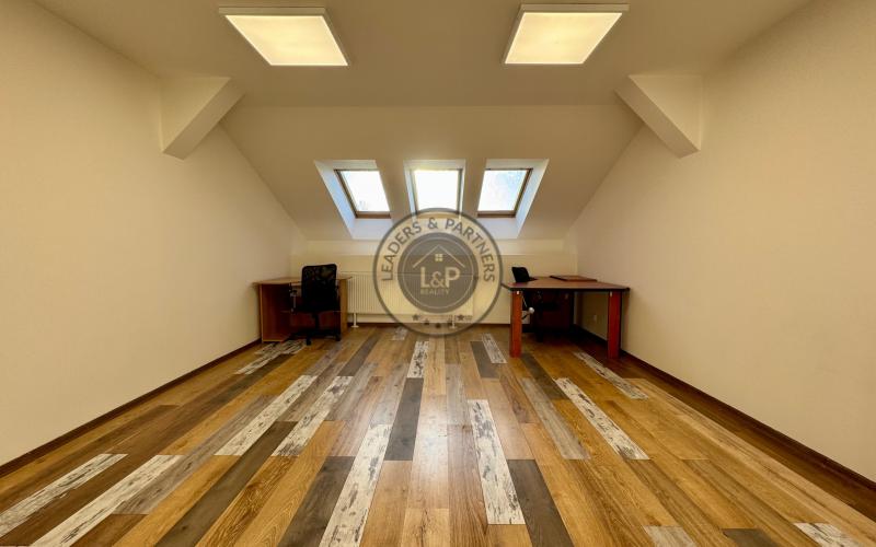 Na prenájom kancelária 26 m2, Moyzesova ul., Košice