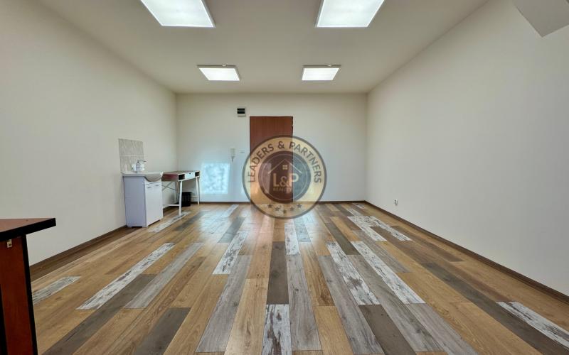 Na prenájom kancelária 26 m2, Moyzesova ul., Košice