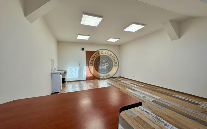 Na prenájom kancelária 26 m2, Moyzesova ul., Košice