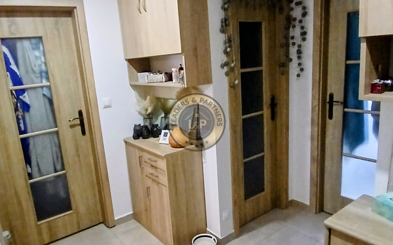 🏡  2-izbový byt so záhradkou + záhradný domček