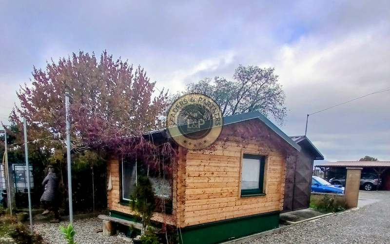 🏡  2-izbový byt so záhradkou + záhradný domček