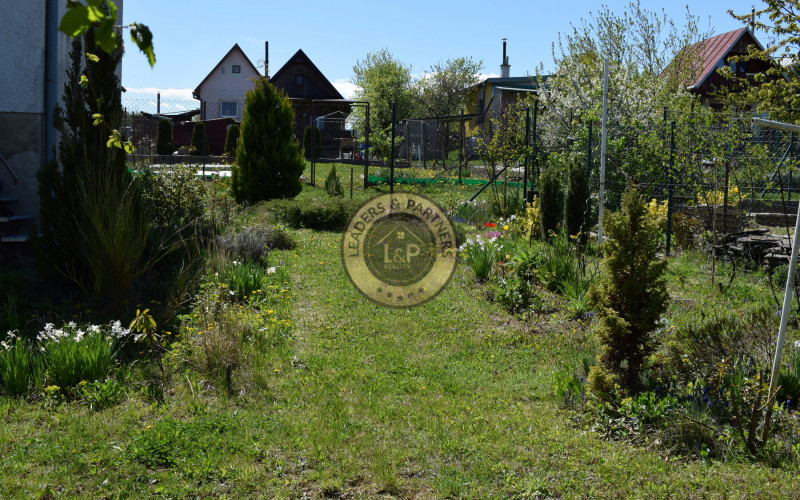 Na predaj murovaná chata so záhradou. Jazierko Pozdišovce