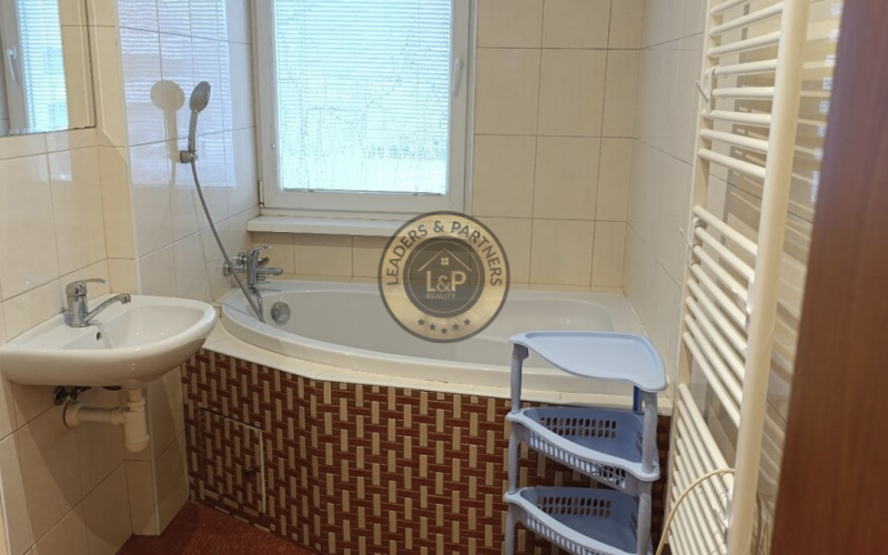 Útulný 3-izb. byt s balkónom na prenájom | BABUŠKOVA, BA II