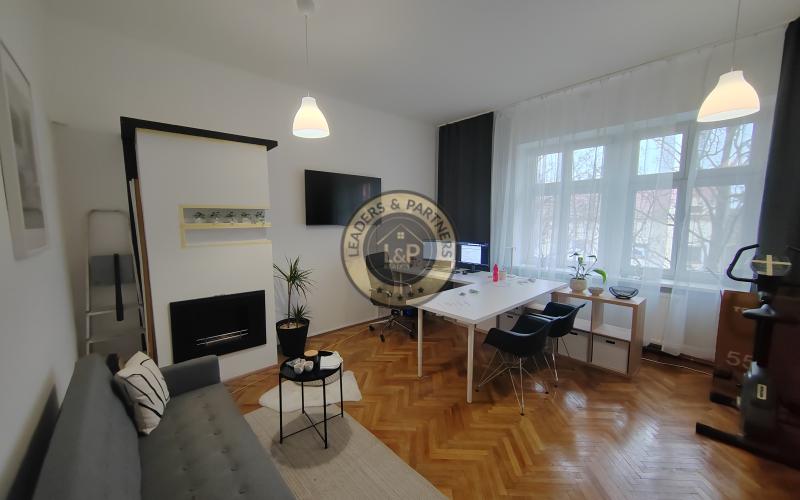 Kancelária v centre Senca na prenájom-25 m2,Lichnerova ulica