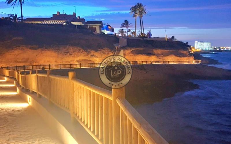 Apartmán 3+1 Orihuela Costa-La Zenia, Španielsko