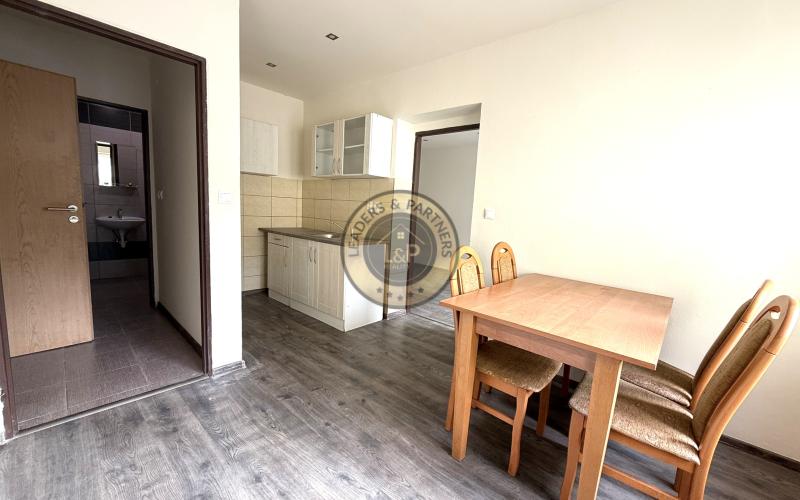 Na predaj zrekonštruovaná 2-podlažná budova v centre Šelpíc