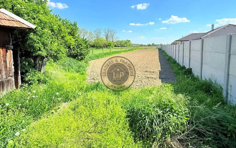 Pozemok na výstavbu domu, Malé Zálužie, IS pred pozemkomMalé Zálužie