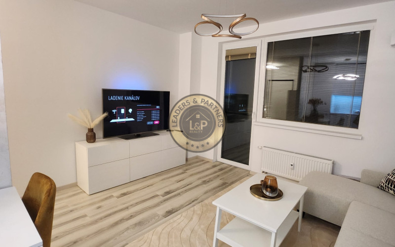 Na prenájom 2-izbový byt v Arborii s parkovaním v garáži