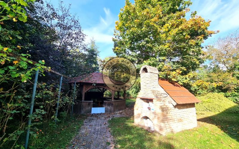 PREDAJ rodinný dom na rozsiahlom pozemku 25 296 m2 Mosonmagyaróvár