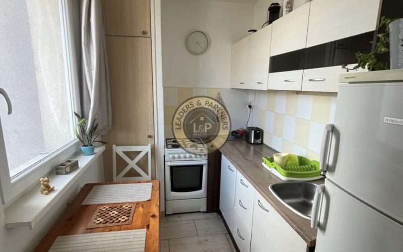 Veľký 1-izb. byt s klímou a balkónom na prenájom | DÚBRAVKA