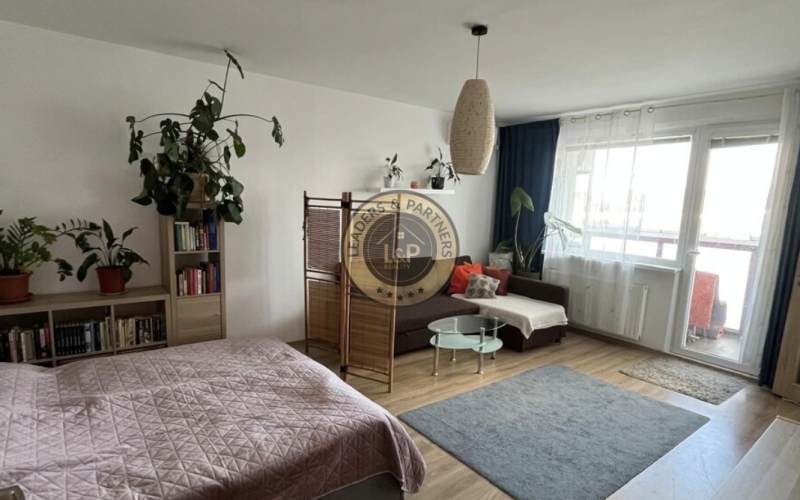 Veľký 1-izb. byt s klímou a balkónom na prenájom | DÚBRAVKA