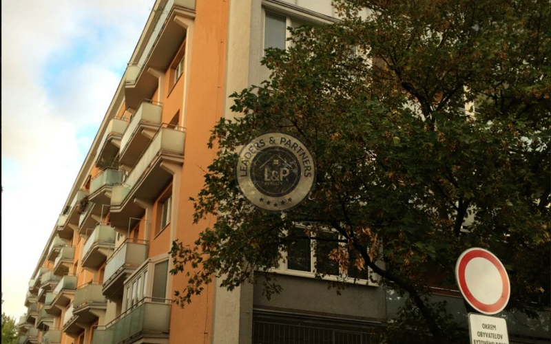 L&P | 2-izbový byt s balkónom po rekonštrukcii – Nové Mesto