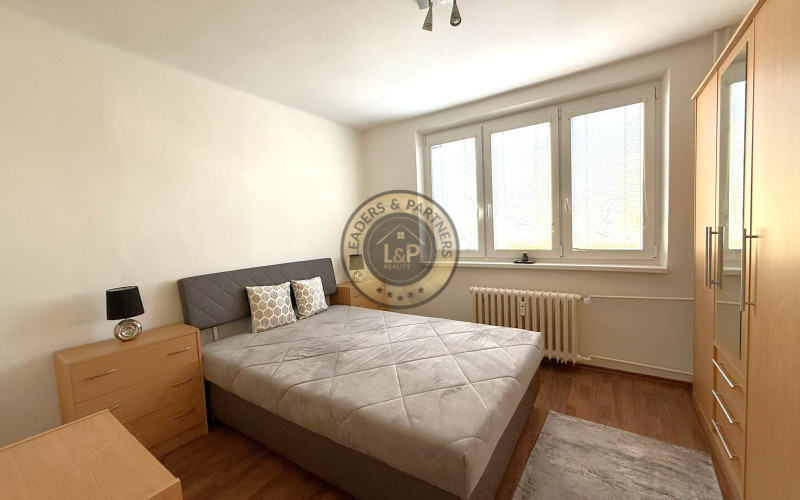 Na prenájom 3-izbový byt na ulici G. Dusíka