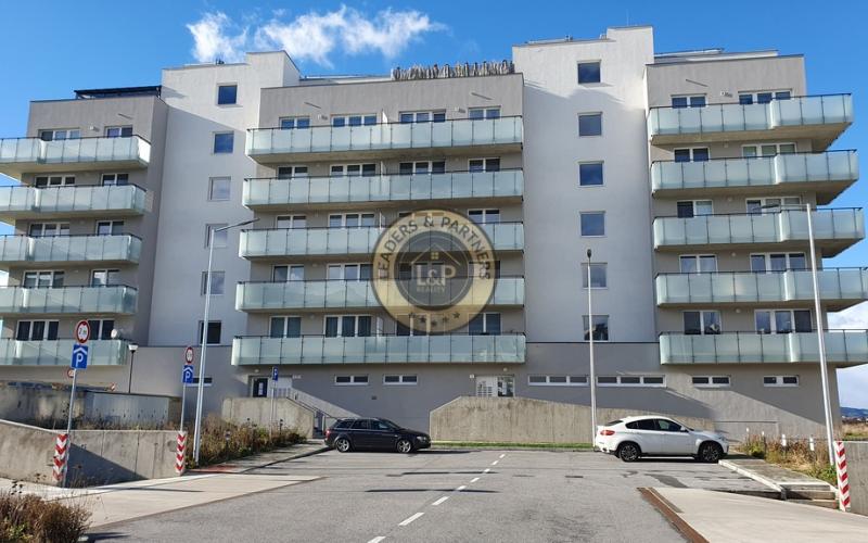 PREDAJ: 1 izb. byt s balkónom + parkovacie miesto novostavba Barbora s krásnym výhľadom na Vysoké Tatry