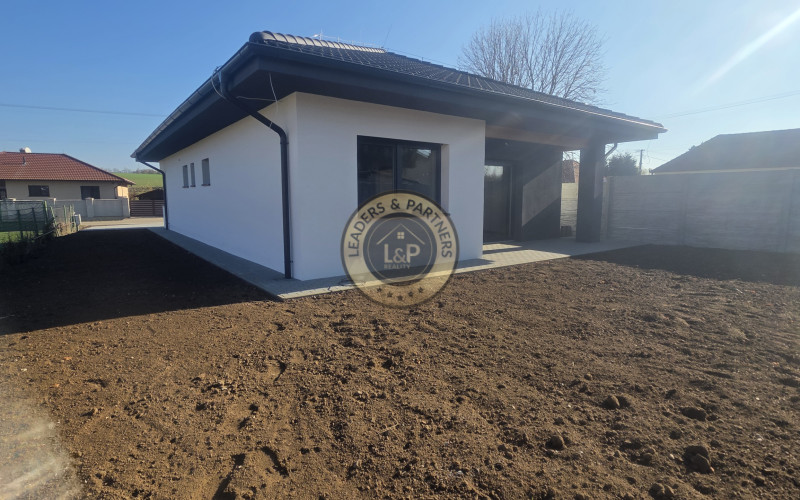 Novostavba 4izb. Bungalov obec Šurianky