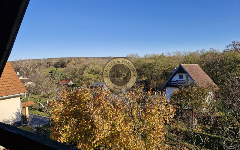 Na predaj murovaná chata so záhradou. Jazierko Pozdišovce