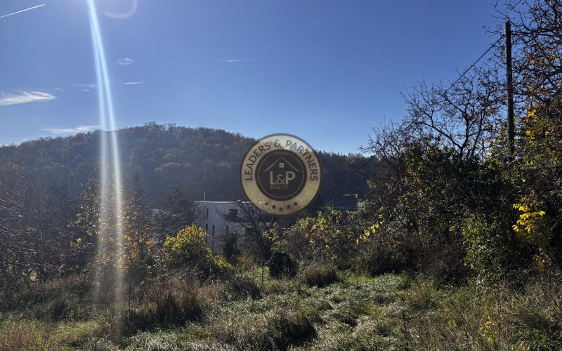 Stavebný pozemok s výhľadom na mesto | CÁDROVA, BA III