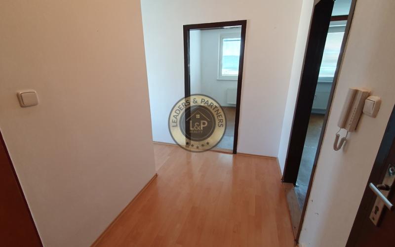 PREDAJ: 3 izb. byt 58 m2 + loggia Tajovského ul. Starý Juh