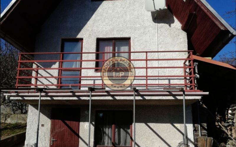 L&P | Murovaná trojpodlažná chata s pozemkom 512 m² – Rača