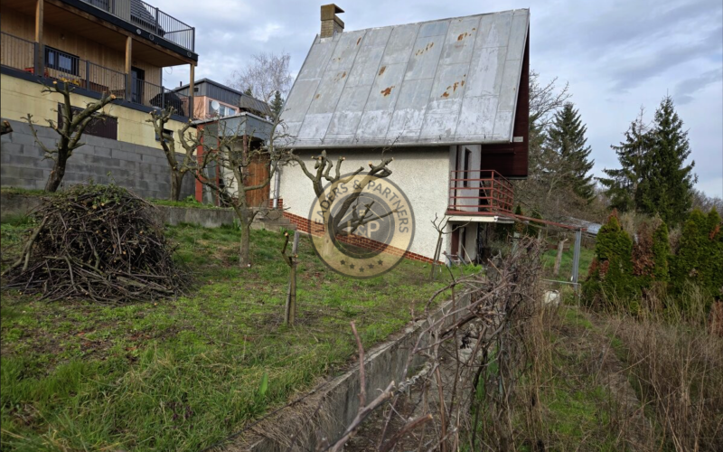 L&P | Murovaná trojpodlažná chata s pozemkom 512 m² – Rača