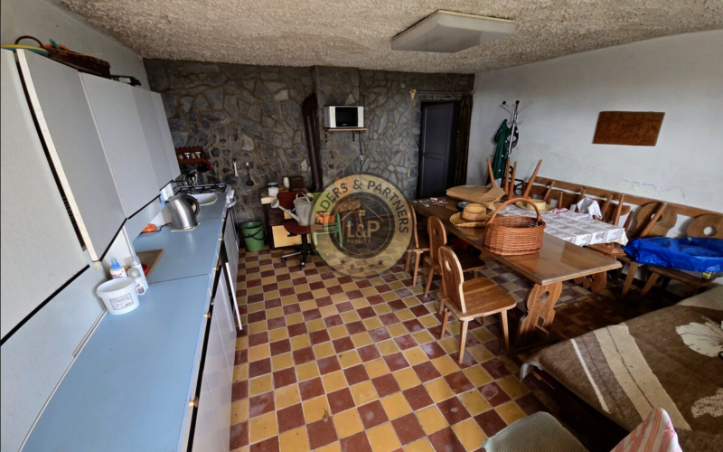 L&P | Murovaná trojpodlažná chata s pozemkom 512 m² – Rača