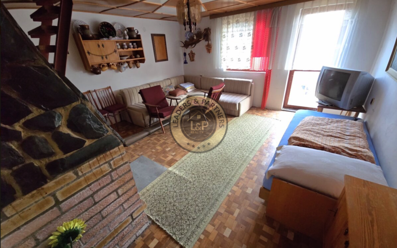 L&P | Murovaná trojpodlažná chata s pozemkom 512 m² – Rača