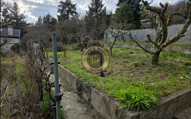 L&P | Murovaná trojpodlažná chata s pozemkom 512 m² – Rača