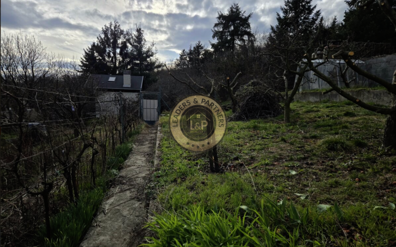 L&P | Murovaná trojpodlažná chata s pozemkom 512 m² – Rača