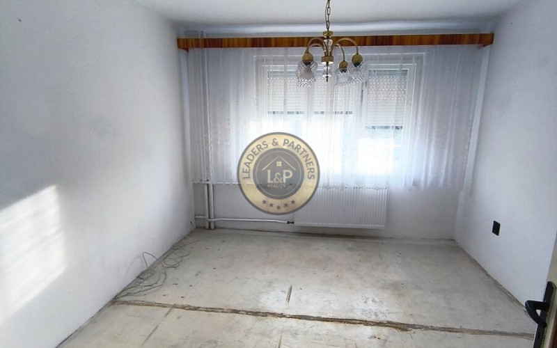 Na predaj 5iz. RD v pôvodnom stave v Holíči