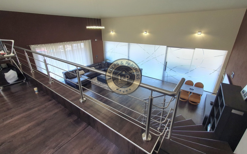 PREDAJ: luxusný 6 izb. dom 400 m2 z r. 2018 Čenčice