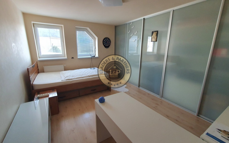 PREDAJ: luxusný 6 izb. dom 400 m2 z r. 2018 Čenčice