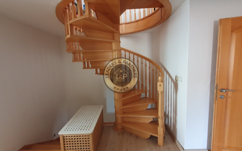 PREDAJ: luxusný 6 izb. dom 400 m2 z r. 2018 Čenčice