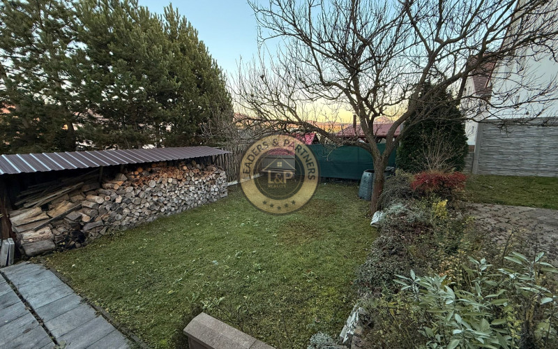 NA PREDAJ - Priestranný 6 izbový dom s garážou v Sabinove