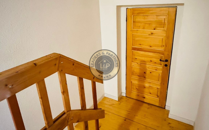 NA PREDAJ - Priestranný 6 izbový dom s garážou v Sabinove