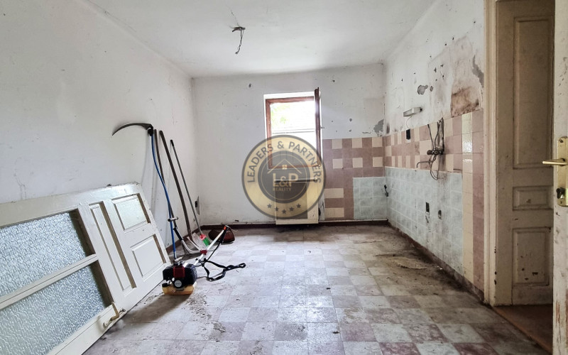 PREDAJ rodinný dom Ásvanyráró